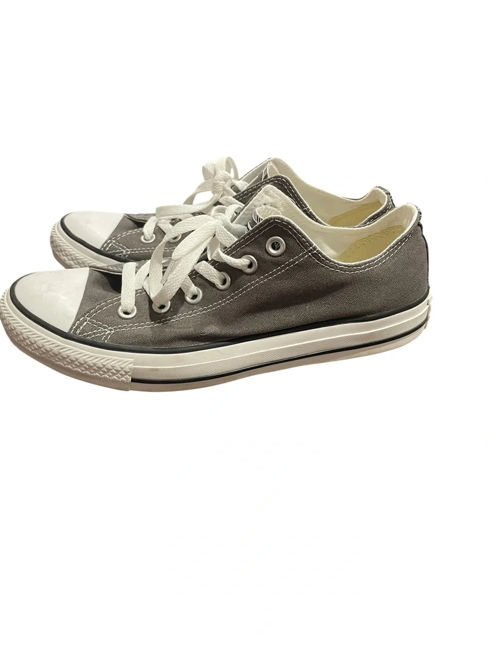 Converse Women’s Low Top Sneakers - Gray and White Size 9